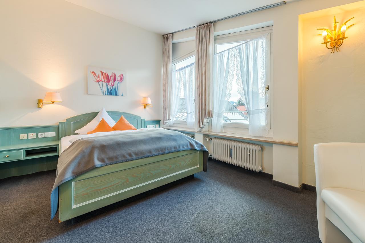 Hotel Am Rathaus Оберштауфен Экстерьер фото